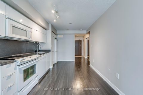 Photo 6 at 750 - 151 Dan Leckie Way, Waterfront Communities C1, Toronto