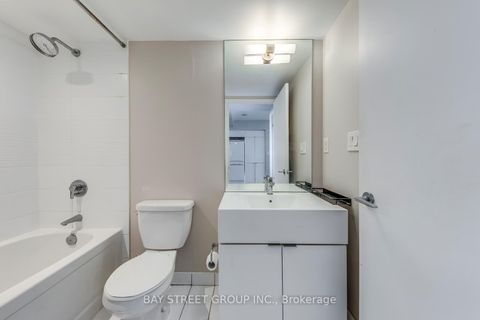 Photo 17 at 750 - 151 Dan Leckie Way, Waterfront Communities C1, Toronto