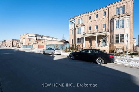Photo 3 at 31 Leitch Avenue, York University Heights, Toronto