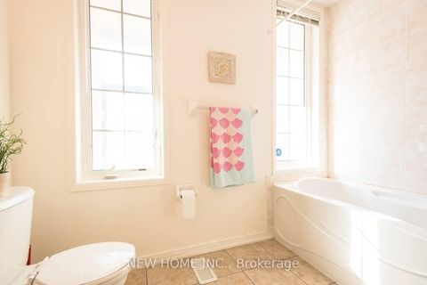 Photo 4 at 31 Leitch Avenue, York University Heights, Toronto