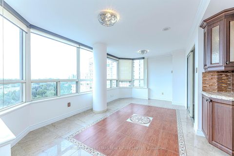 Photo 8 at 1005 - 7 Townsgate Drive, Yorkhill, Vaughan