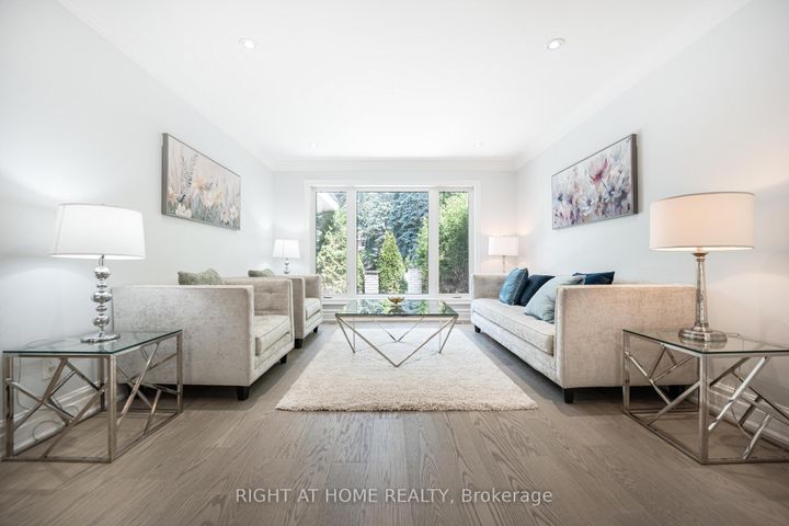 Photo 8 at 29 Vanwood Road, Thornhill, Markham