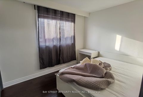 Photo 7 at 108 Bowhill Crescent, Pleasant View, Toronto