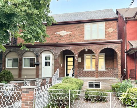Photo 1 at 137 Gladstone Avenue, Little Portugal, Toronto