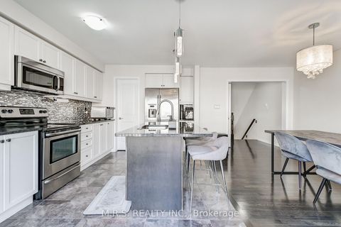 Photo 11 at 294 Ellen Davidson Drive, GO Glenorchy, Oakville