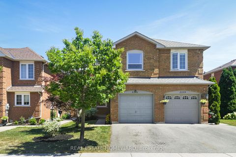 Photo 1 at 2241 Dale Ridge Drive, WT West Oak Trails, Oakville