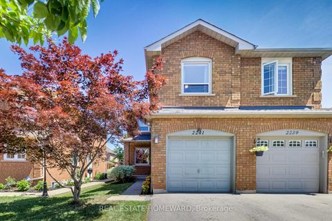 Photo 2 at 2241 Dale Ridge Drive, WT West Oak Trails, Oakville
