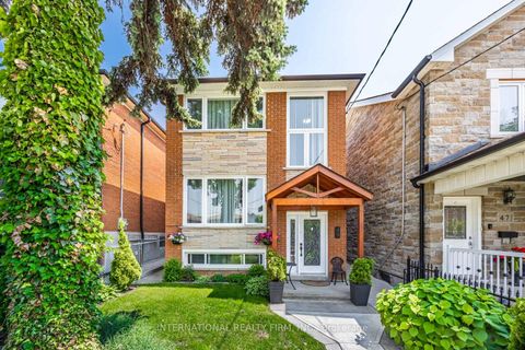 Photo 1 at 49 Lapp Street, Smythe, Toronto