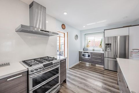 Photo 12 at 49 Lapp Street, Smythe, Toronto