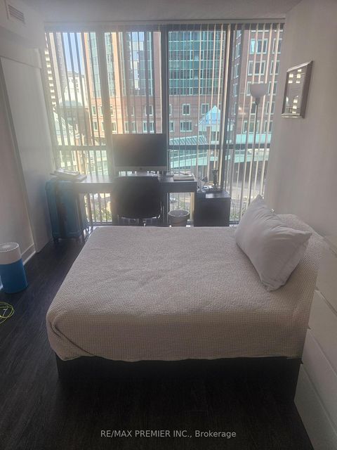 Photo 4 at 508 - 110 Charles Street E, Yonge Corridor, Toronto