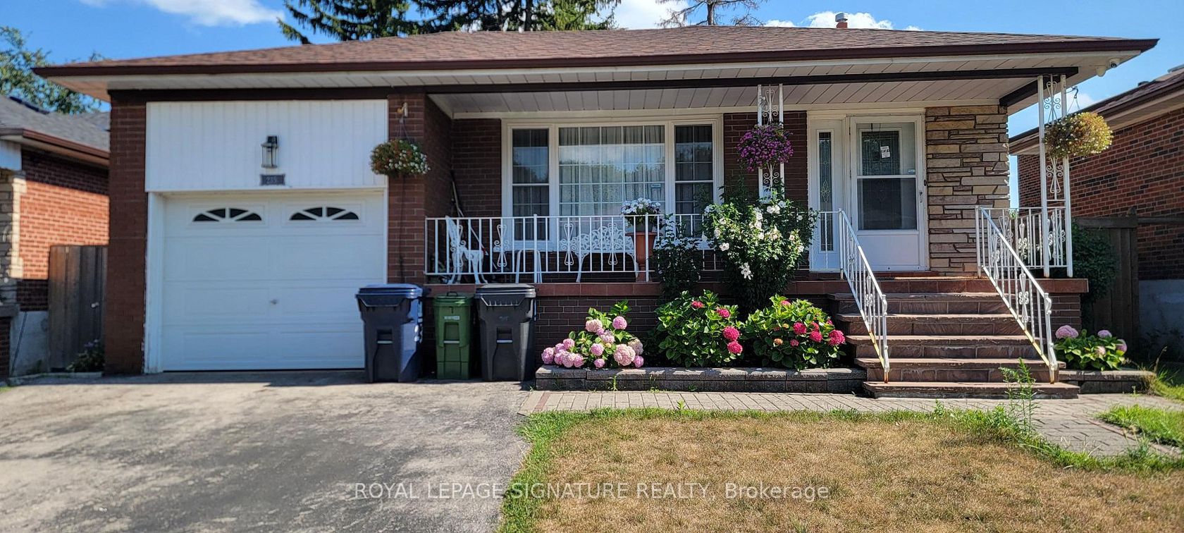 235 Danzig Street N, West Hill, Toronto 