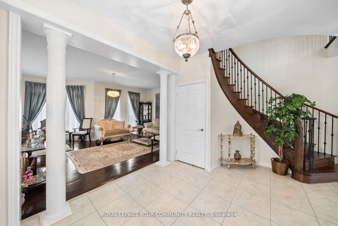 Photo 8 at 108 Headwater Crescent, Oak Ridges Lake Wilcox, Richmond Hill