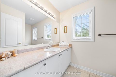 Photo 24 at 108 Headwater Crescent, Oak Ridges Lake Wilcox, Richmond Hill