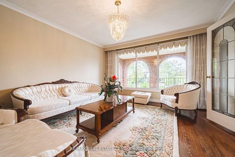 Photo 10 at 665 Woodbridge Avenue, West Woodbridge, Vaughan