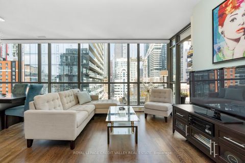 Photo 4 at 1003 - 8 Charlotte Street, Waterfront Communities C1, Toronto