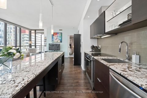 Photo 11 at 1003 - 8 Charlotte Street, Waterfront Communities C1, Toronto