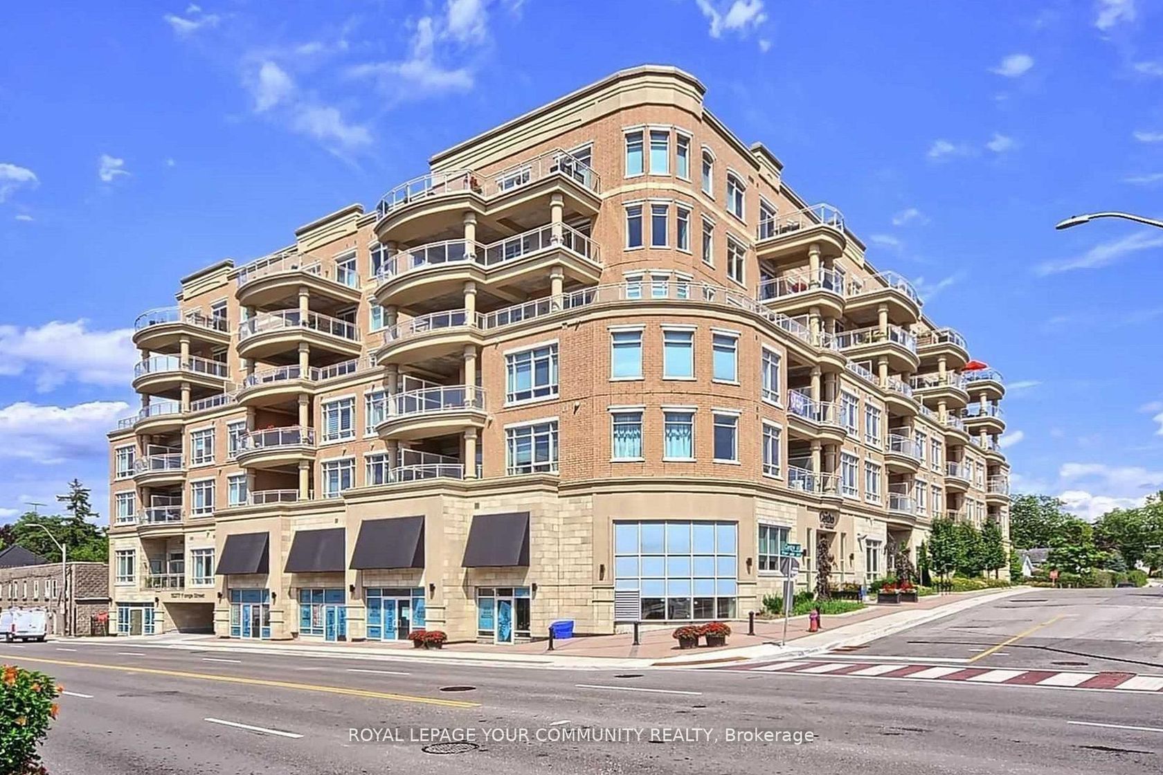 702B - 15277 Yonge Street, Aurora Village, Aurora 