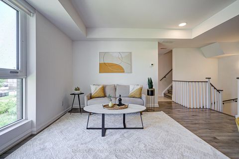 Photo 8 at 18 - 10 Brin Drive, Humber Valley, Toronto