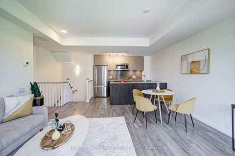 Photo 10 at 18 - 10 Brin Drive, Humber Valley, Toronto