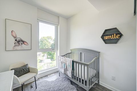 Photo 17 at 18 - 10 Brin Drive, Humber Valley, Toronto