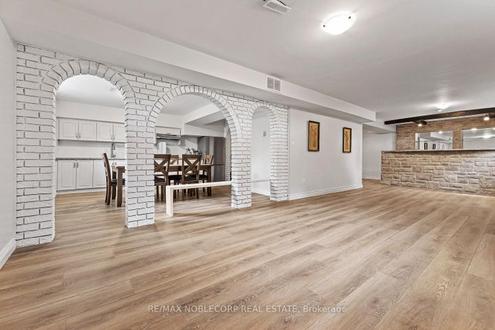 Photo 27 at 10201 Clarkway Drive, Brampton East, Brampton