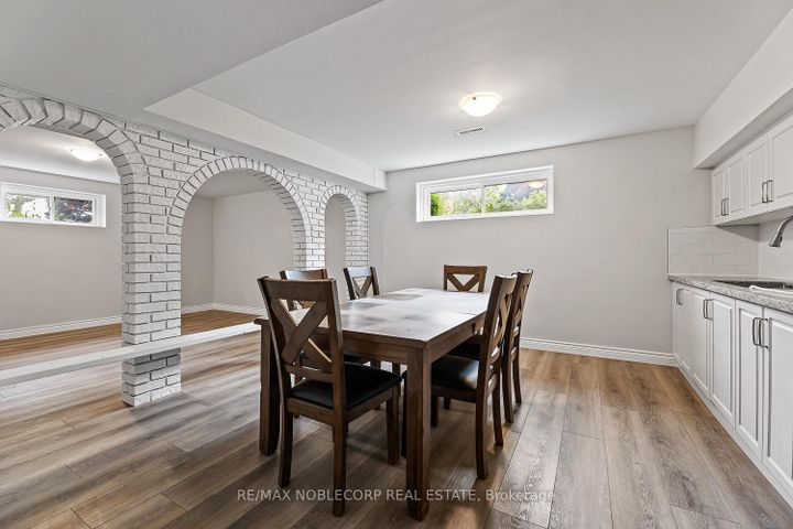 Photo 29 at 10201 Clarkway Drive, Brampton East, Brampton