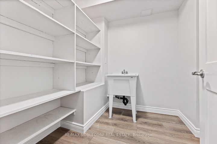 Photo 32 at 10201 Clarkway Drive, Brampton East, Brampton