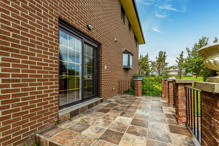 Photo 34 at 10201 Clarkway Drive, Brampton East, Brampton