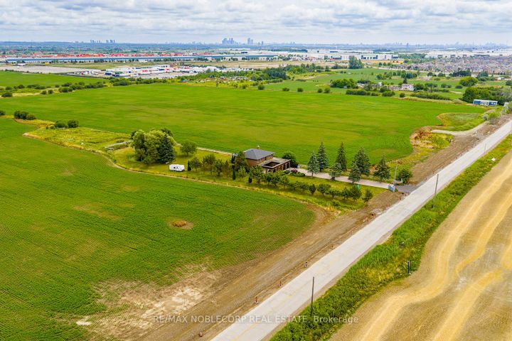 Photo 36 at 10201 Clarkway Drive, Brampton East, Brampton