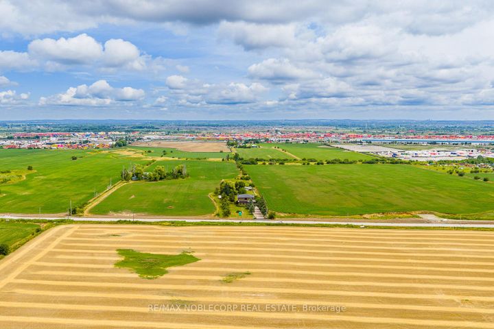 Photo 40 at 10201 Clarkway Drive, Brampton East, Brampton