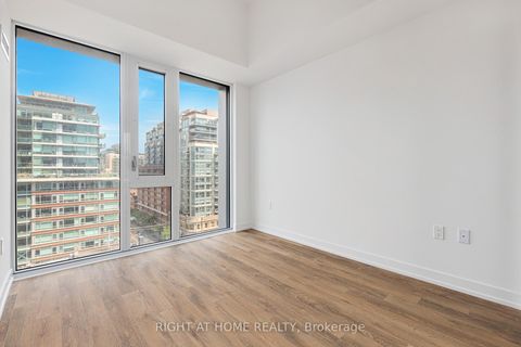 Photo 14 at 714 - 158 Front Street E, Moss Park, Toronto