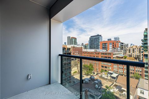 Photo 18 at 714 - 158 Front Street E, Moss Park, Toronto