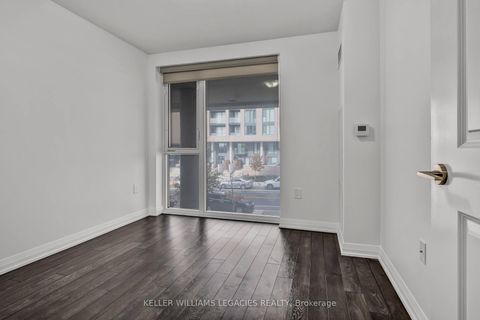 Photo 17 at 106 - 99 Eagle Rock Way, Rural Vaughan, Vaughan