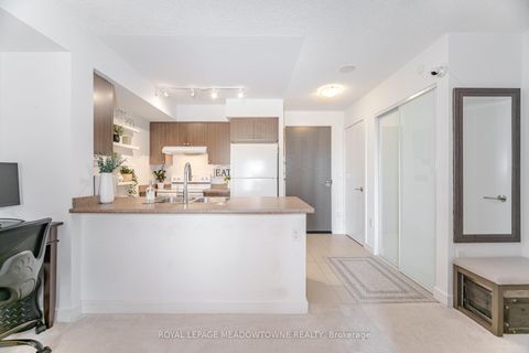 Photo 7 at 815 - 1346 Danforth Road, Eglinton East, Toronto