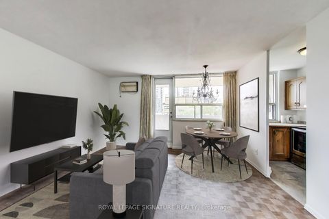 Photo 2 at 807 - 40 Homewood Avenue, South St. James Town, Toronto