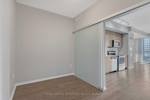 Photo 6 at 311 - 3237 Bayview Avenue N, Bayview Village, Toronto