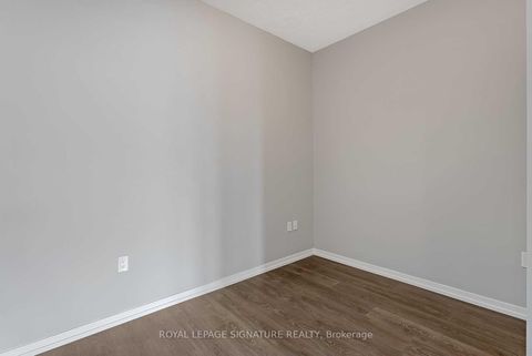 Photo 8 at 311 - 3237 Bayview Avenue N, Bayview Village, Toronto