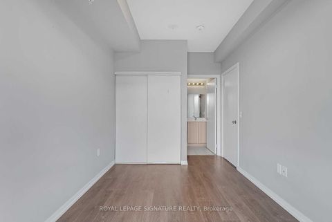 Photo 12 at 311 - 3237 Bayview Avenue N, Bayview Village, Toronto