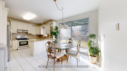 Photo 5 at 50 Oakhurst Drive, Beverley Glen, Vaughan