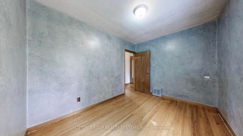 Photo 18 at 29 Edmund Avenue, Weston, Toronto