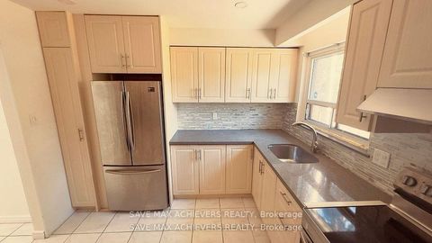 Photo 6 at 17 - 1720 Albion Road, Clairville, Toronto