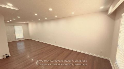 Photo 10 at 17 - 1720 Albion Road, Clairville, Toronto