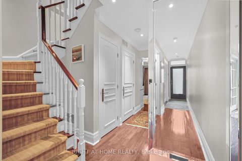 Photo 4 at 636 Wellington Street W, Niagara, Toronto