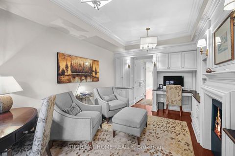 Photo 7 at 636 Wellington Street W, Niagara, Toronto