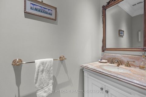 Photo 35 at 636 Wellington Street W, Niagara, Toronto