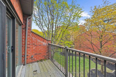 Photo 36 at 636 Wellington Street W, Niagara, Toronto