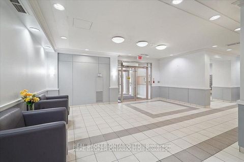 Photo 4 at 926 - 3650 Kingston Road, Scarborough Village, Toronto