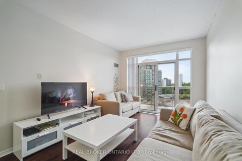 Photo 12 at 926 - 3650 Kingston Road, Scarborough Village, Toronto