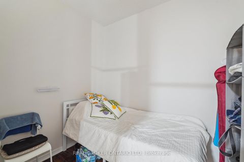 Photo 15 at 926 - 3650 Kingston Road, Scarborough Village, Toronto