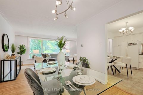 Photo 4 at 8 Burnview Crescent, Woburn, Toronto
